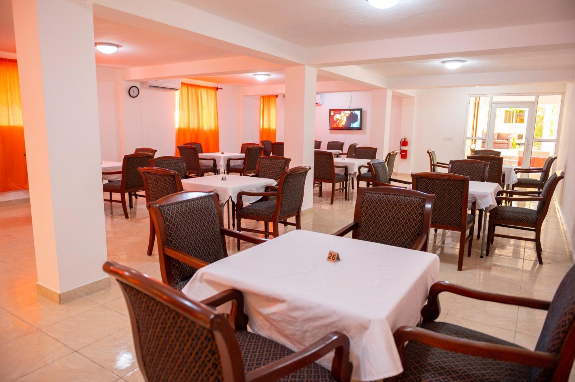 Vivy Hill'S Hotel بورت أو برنس المظهر الخارجي الصورة