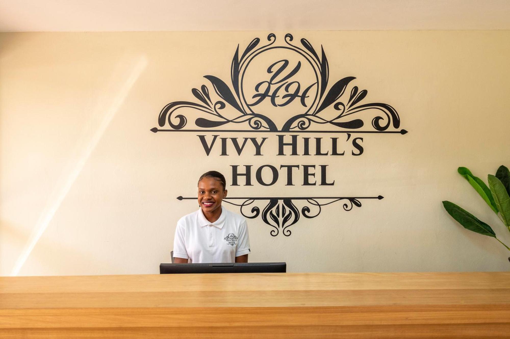 Vivy Hill'S Hotel بورت أو برنس المظهر الخارجي الصورة